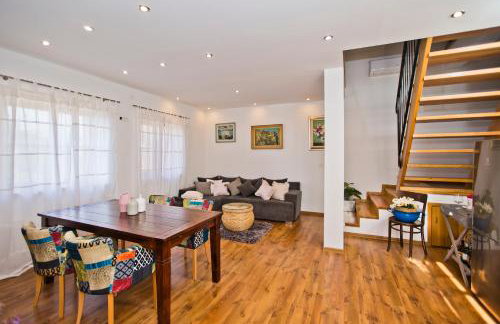 Villa Kate -with private pool and BBQ - Foto 24