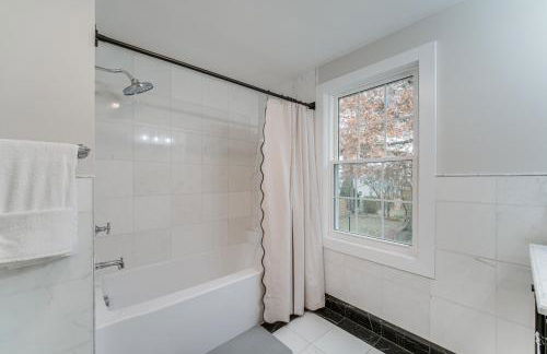 Explore Cleveland Attractions! Family-Focused Home - Foto 20