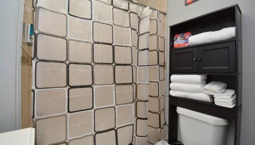 SuperValue Suite #5 @ East End Revitalized - Foto 3