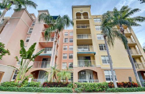 Renovated 2/2 Unit at Yacht Club/Aventura - Foto 20