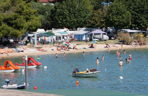 Apartments by the sea Banjol - Rab - 4965 - Photo 5