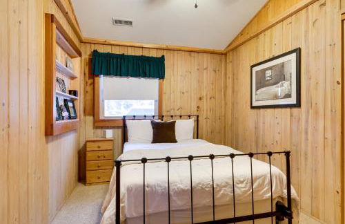 Minocqua Lakefront Cabin with Deck - Foto 20