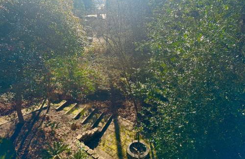 Luxury Family Retreat on Mercer Island Pet-Friendly, Pool Table, Patio & Near Seattle - Book Now & Save! - Foto 17