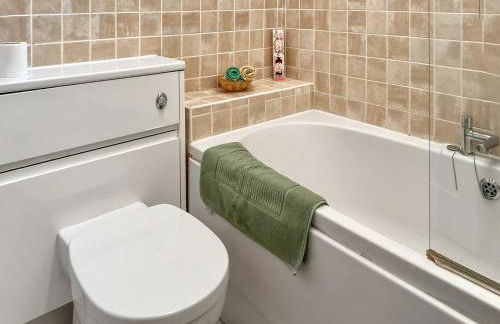 The Old School - Photo 18