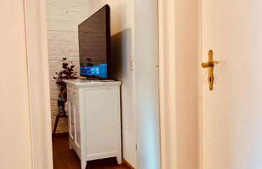 b e d & a g e d e s i g n -small- wunderschönes Zimmer mit Bad - Rechnungserstellung für Geschäftsreisende & Firmen - Foto 11