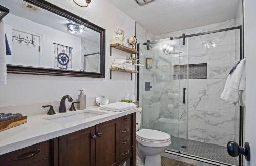 OU Hideaway Relaxing Hot Tub Pool Table - Foto 35