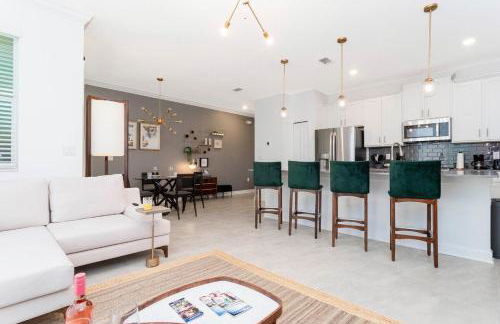 La Vita E Bella 4 Bedroom Storey Lake Condo - Foto 1