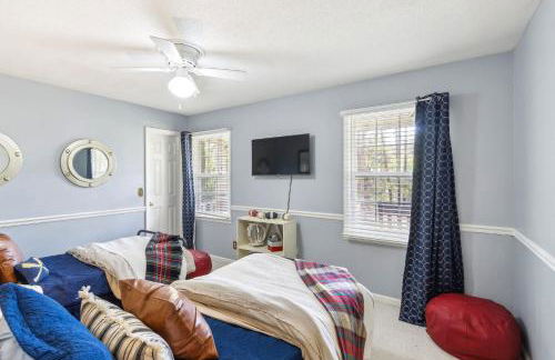 Exquisite 5-BR Estate on 7 Acres with Private Pond - Foto 18