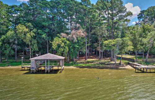 Luxe Lakehouse with Sunset Views on Lake Palestine! - Foto 38