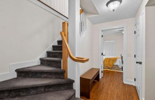 Mtn Views Hot Tub Close to Asheville - Foto 14