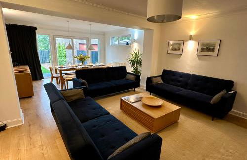 Lovely house & garden, short walk to town & beach. - Foto 1