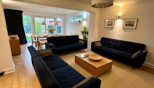 Lovely house & garden, short walk to town & beach. - Foto 1, Garden view