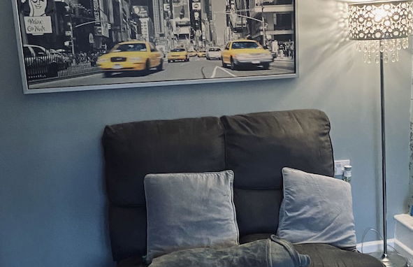 Beautiful House Minutes Away From Liverpool Airport With Huge Garden - Photo 5