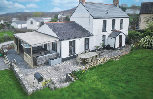 Hill House - 4 Bedroom - Llanrhidian - Photo 67