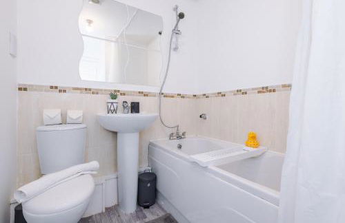 Saint Helens Spacious 3BR Olive Suite Sleeps 7 - Foto 15