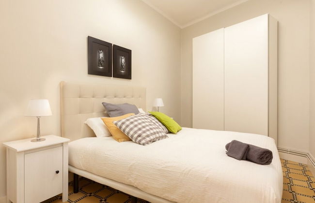 Centric Apartment Gaudi - Photo 2