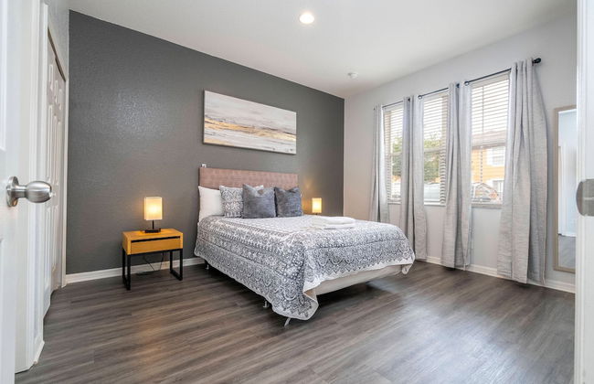 Cozy 4BR Regal Oaks w hot tub - Foto 7