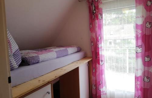 uriges Ferienhaus in Weißenburg Einbauküche und Garten - Foto 9