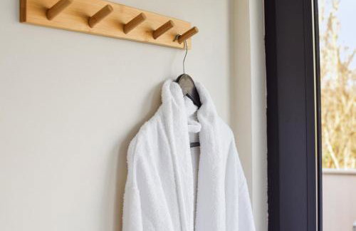 Charming Villa Harmonia with Heated pool and Indoor Jacuzzi surrounded by nature - Photo 26