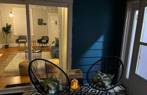 Cozy Riverfront Bungalow with Stunning Views - Foto 3