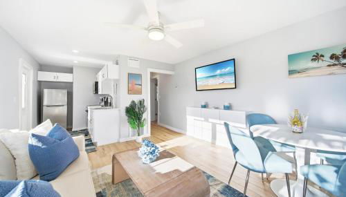 Siesta Key, Heated Pool, Dock on Lagoon, Turtle Beach 1 mile and Crescent Beach 2 miles, 1bdr - Foto 2