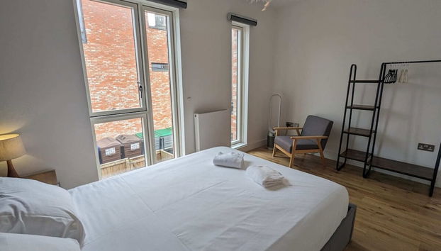 Adelphi Townhouse Contemporary 2 Bed 1 Bath 1 WC - Foto 3, Habitación