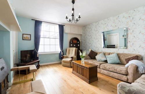 Mews House, Tewkesbury town centre, hot tub, pets - Foto 17