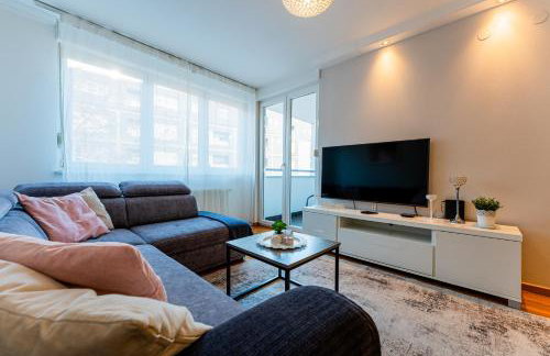 Flexible SelfCheckIns 128 - Zagreb - Garage - Loggia - New - Foto 9