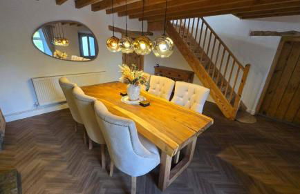 Cwm Uchaf Holiday Home, hot tub and horse view! - Photo 5