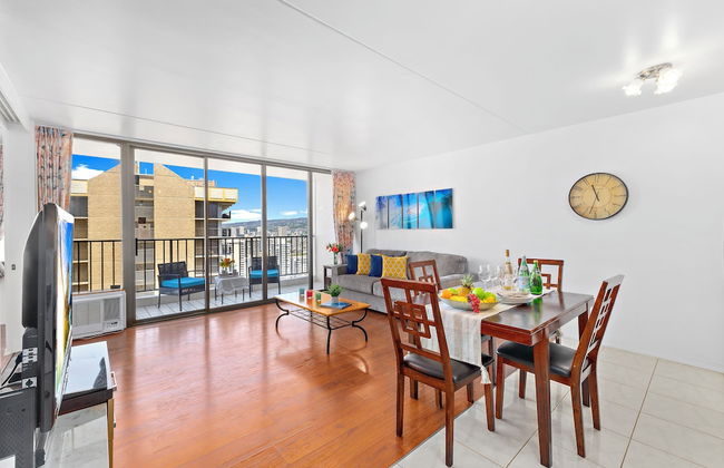 High Floor Ocean View Condo (King Bed and Parking) - Foto 64