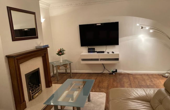 3 Bedroom House Near the City Center - Photo 12