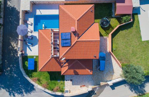 Villa Gloria, villa with heated pool - Foto 5