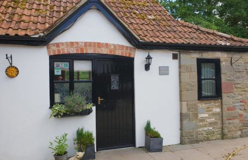 The Miners Cottage - Photo 1