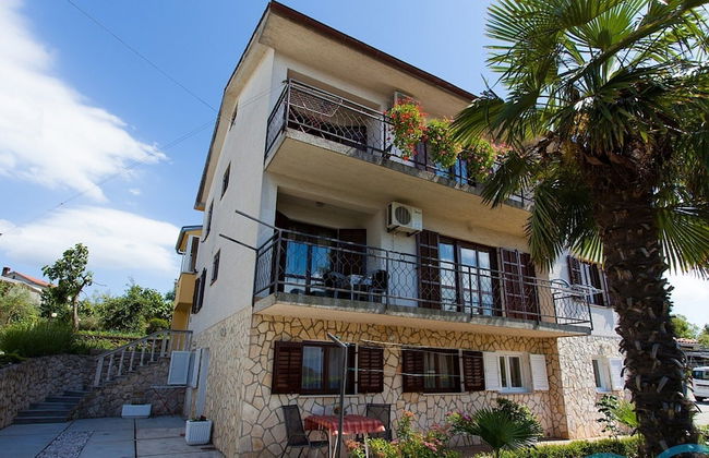 Cozy Apartment in Malinska near Sea - Foto 1