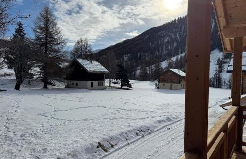 Chalet de charme 8 pers Vue montagne Terrasse Queyras - Foto 2