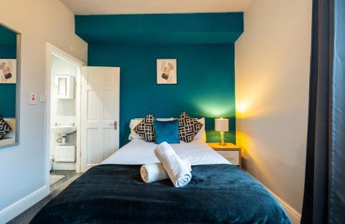 Sheffield Contractors and MONTHLY Stays 3BR 3 Bath house Managed by Chique Properties Ltd - Foto 2