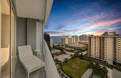Luxury Corner 1 BR W Residence with Fantastic Intercoastal Views, Pool & Hot tub - Foto 6