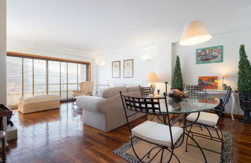 Host Wise - Homely Large Flat - Balcony - Foto 18