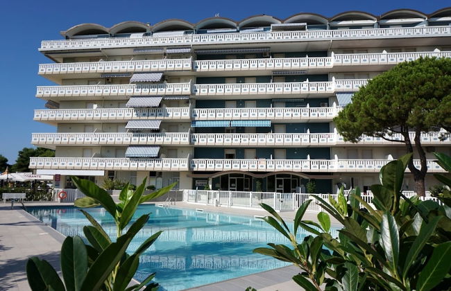 Colourful Studio With Shared Pool for 4 Guests - Foto 14