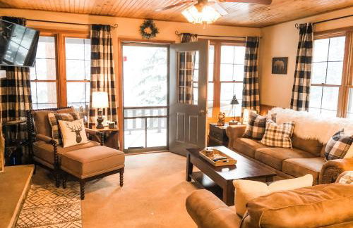 Riverfront Mountain Cottage Retreat - Foto 9