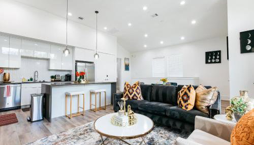 Cozy and Chic 3BR Retreat in Downtown Houston - Foto 3