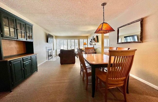 Charming 1BDR Condo w Golf Course View - Foto 8