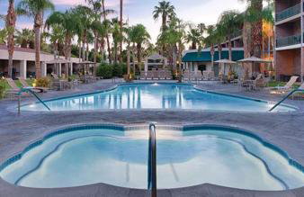 Family fun in Palm Springs in this resort 2BD condo with resort amenities including kids pool - Foto 8