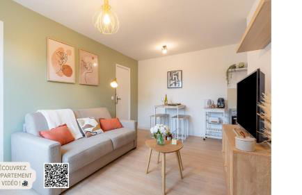 L'écrin des Bois - Proche aéroport Beauvais, Chantilly, forêt de Hez-Froidmont, parking public gratuit, Wifi & Netflix - Foto 2