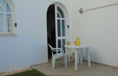 Small cozy flat, by the pool and by the sea - Foto 28
