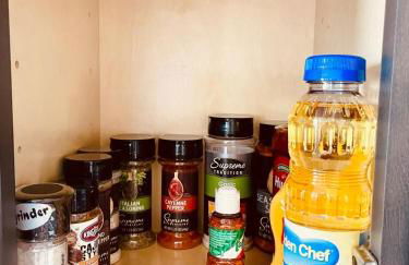 OoohLaLa! 2 Beds and 2 Full Baths w/Free Parking - Foto 63