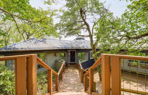 Close to Trails! Seven Devils Retreat with Hot Tub - Foto 2