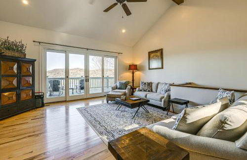 Hot Tub and Water Views Lake Glenville Home! - Foto 2