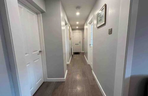 Modern 2 Bed Apartment - Foto 3