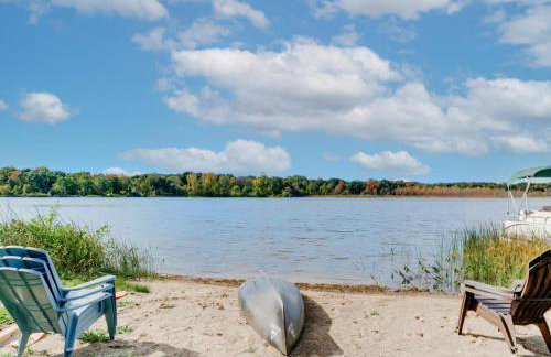 Lakefront Retreat with Views and Decks and Fire Pit - Foto 50